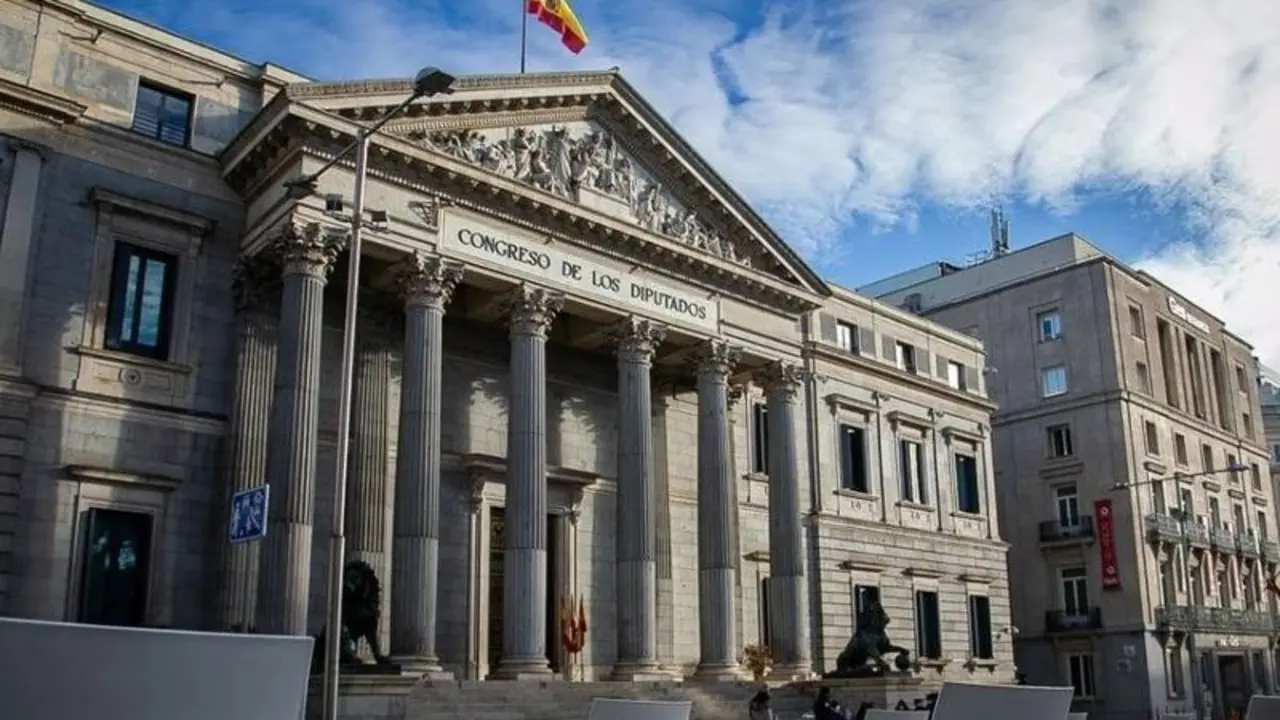 <p> El Tribunal Supremo no ha hecho sino reforzar la inhabilitaci&oacute;n al diputado Alberto Rodr&iacute;guez. </p>