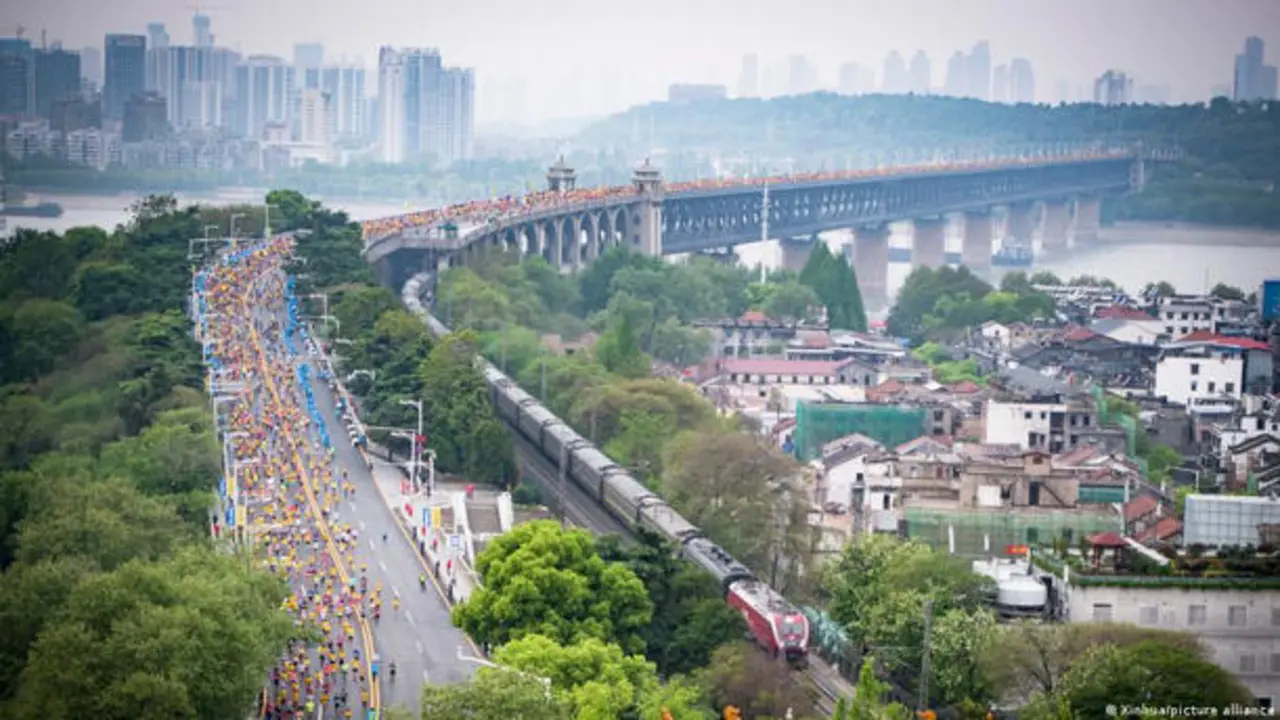 <p> Marat&oacute;n de Wuhan en 2019 </p>