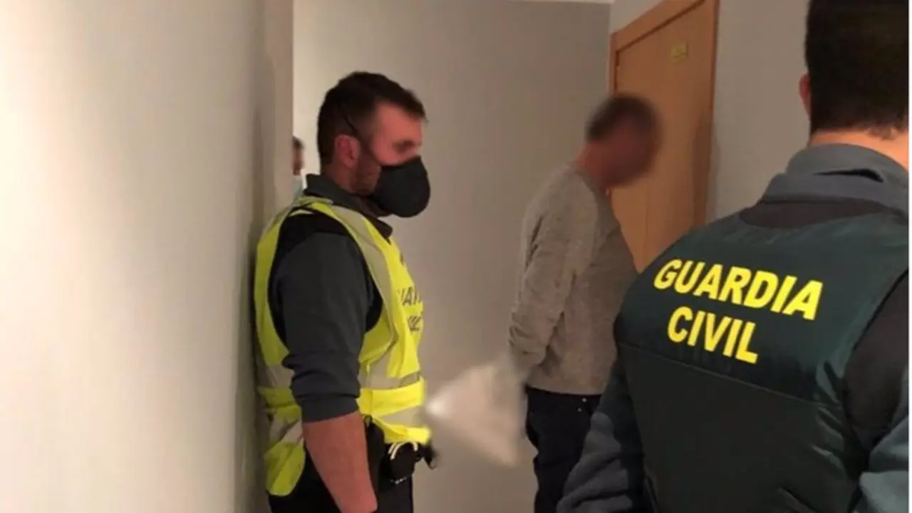 <p> Detenci&oacute;n en Lardero - GUARDIA CIVIL </p>