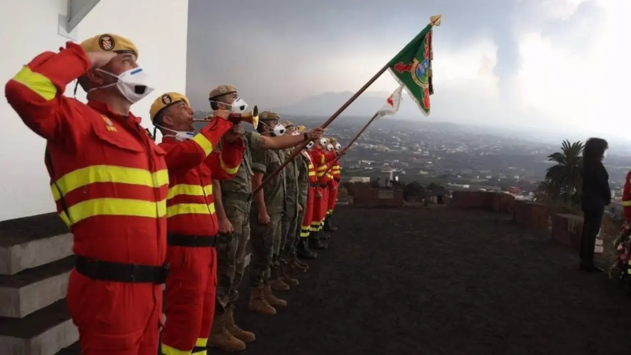 <p> Ofrenda floral de las Fuerzas Armadas en La Palma - DELEGACI&Oacute;N DEL GOBIERNO EN CANARIAS </p>