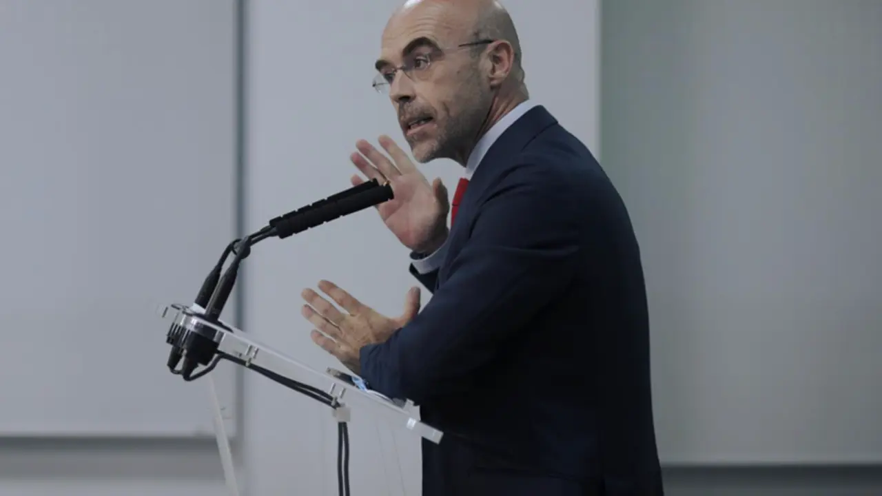 <p> Archivo - El vicepresidente primero de Acci&oacute;n Pol&iacute;tica y eurodiputado de Vox, Jorge Buxad&eacute;, ofrece una rueda de prensa - &Oacute;scar Ca&ntilde;as - Europa Press - Archivo </p>