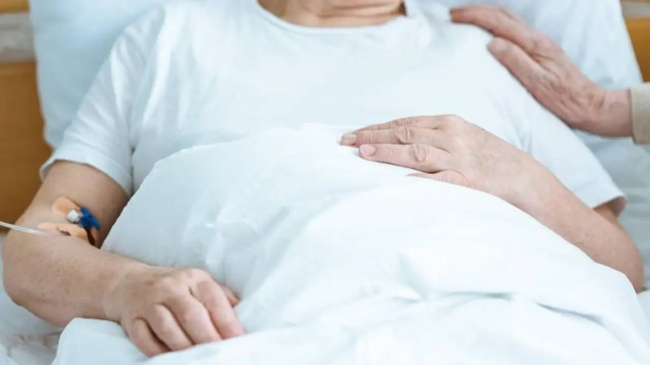 <p> stock-photo-partial-view-sick-senior-woman </p>