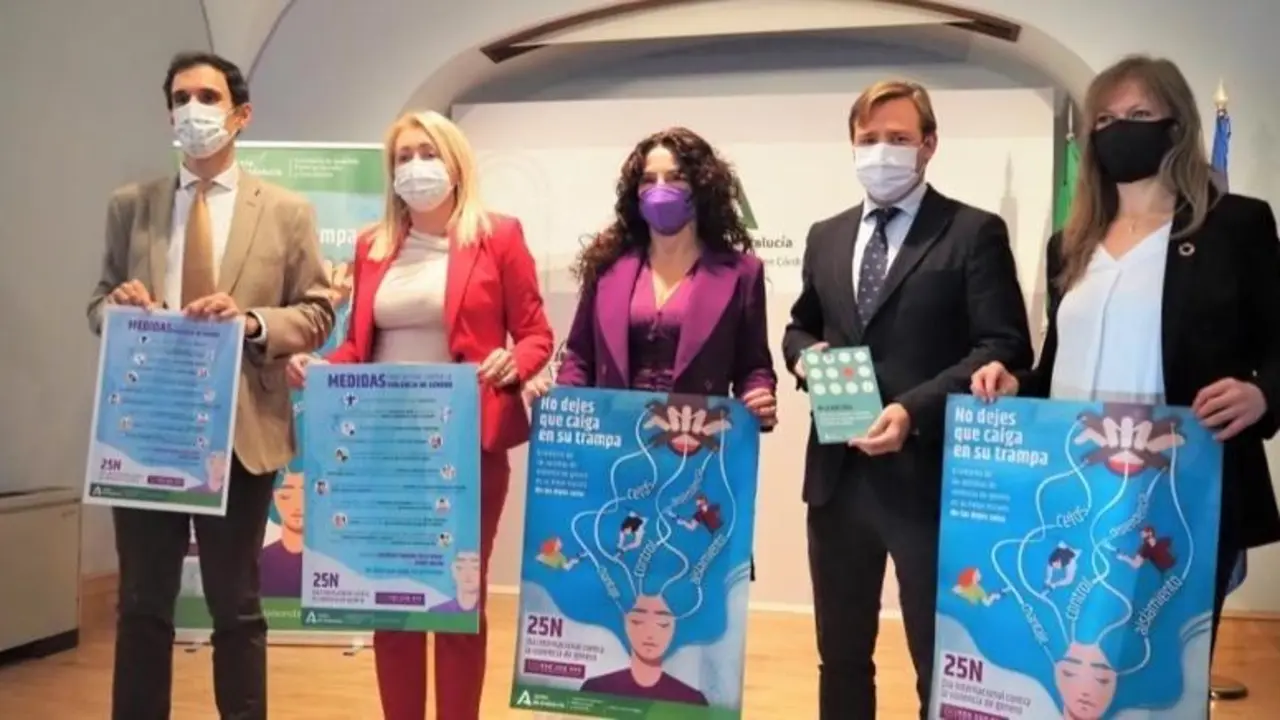 <p> Esta ma&ntilde;ana se ha presentado el dec&aacute;logo "No dejes que caiga en su trampa". </p>