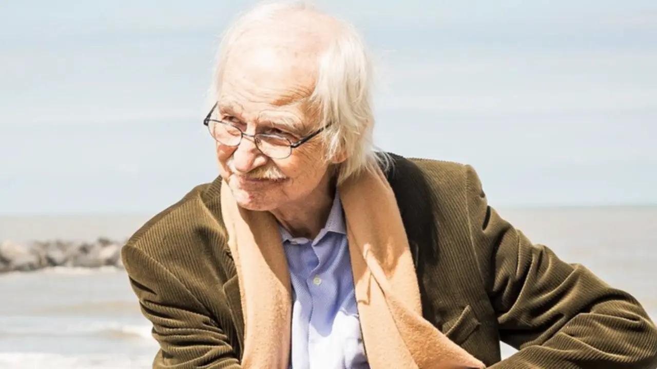 <p> Muere el fil&oacute;sofo Antonio Escohotado a los 80 a&ntilde;os. TWITTER </p>