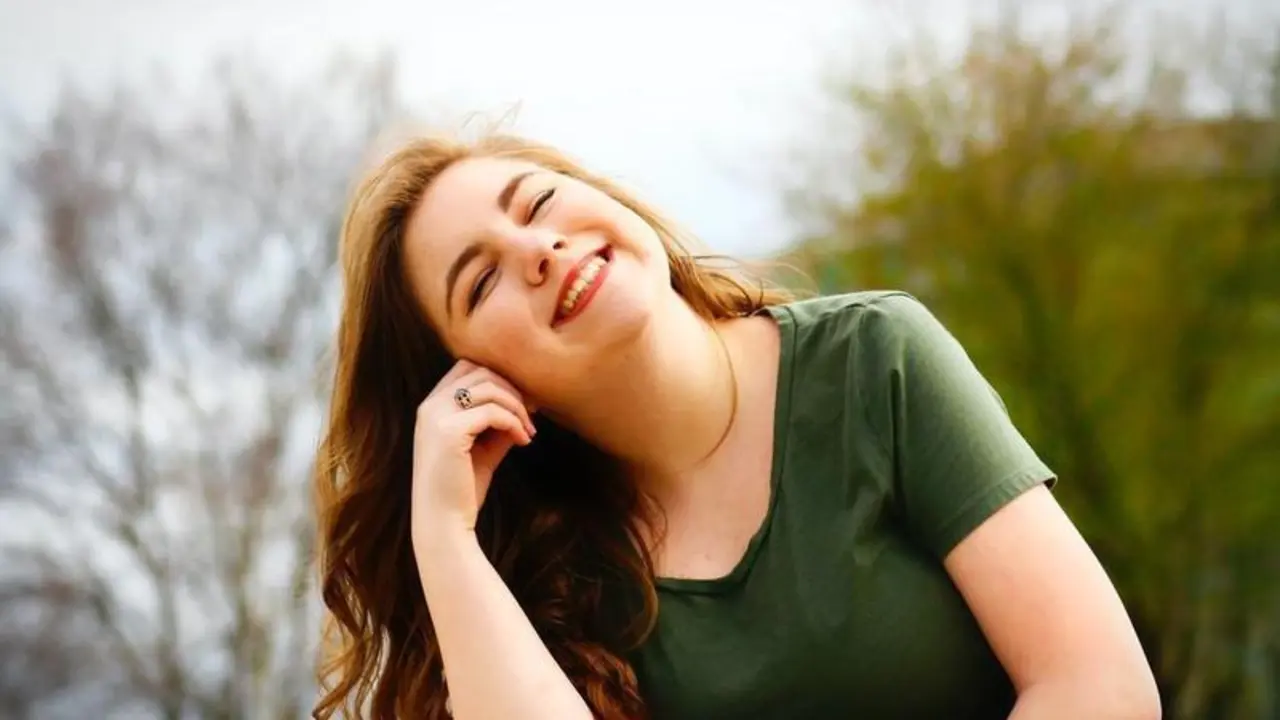 <p> 22116230-3838-49F1-9E2D-EC070D9BE76A </p>