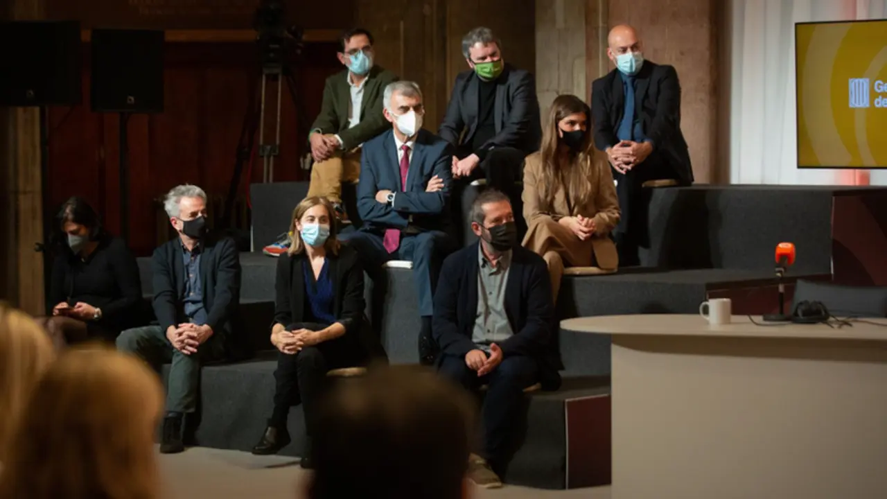 <p> Galardonados con los Premis Nacionals de Comunicaci&oacute; en la entrega en el Palau de la Generalitat - DAVID ZORRAKINO - EUROPA PRESS </p>