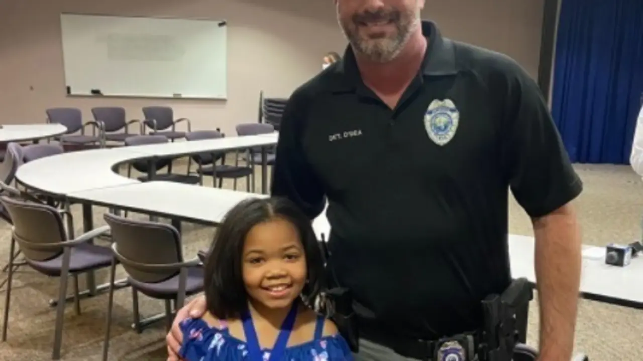 <p> Journee Nelson, condecorada por la polic&iacute;a de Florida. </p>