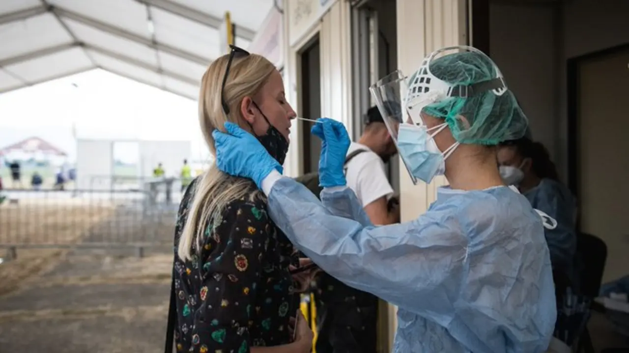 <p> Eslovaquia decreta un nuevo confinamiento son la intenci&oacute;n de refrenar el ritmo de contagios del Covid. Fuente: Twitter </p>