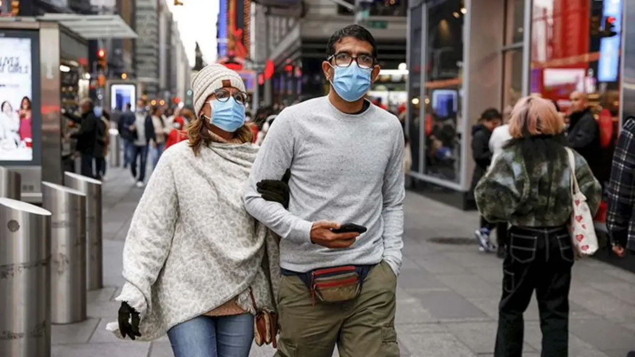 <p> Nueva York declara un nuevo estado de emergencia como respuesta al paso de la variante &oacute;micron. Fuente: Twitter </p>