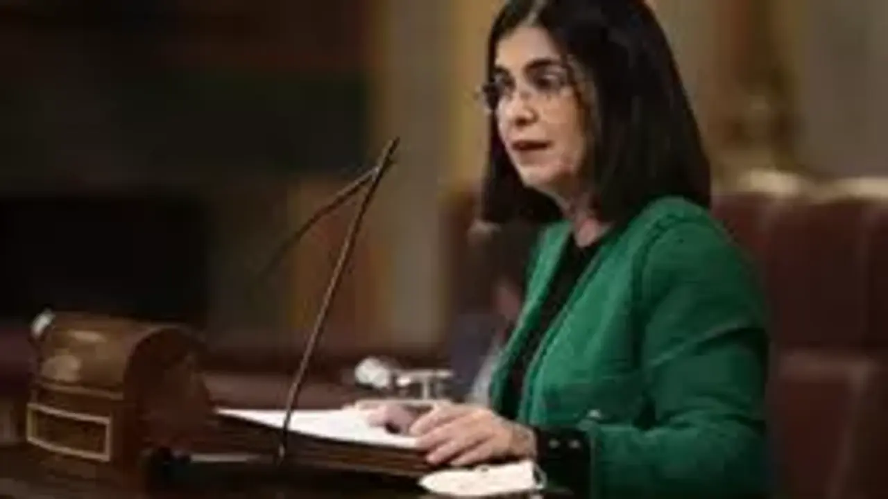 <p> La ministra de Sanidad, Carolina Darias, interviene en una sesi&oacute;n plenaria en el Congreso de los Diputados, a 24 de noviembre de 2021, en Madrid, (Espa&ntilde;a). El proyecto de Presupuestos Generales del Estado de 2022 afronta esta semana en el Pleno sus votaci - Eduardo Parra - Europa Press </p>