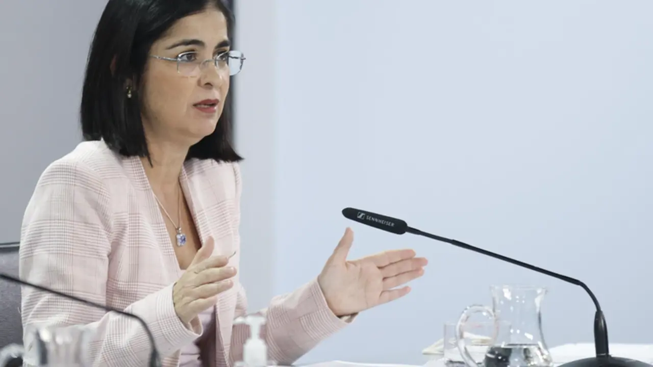 <p> La ministra de Sanidad, Carolina Darias, en una rueda de prensa posterior al Consejo de Ministros, en el Complejo de La Moncloa, a 3 de diciembre de 2021, en Madrid (Espa&ntilde;a). - EUROPA PRESS/E. Parra. POOL - Europa Press </p>