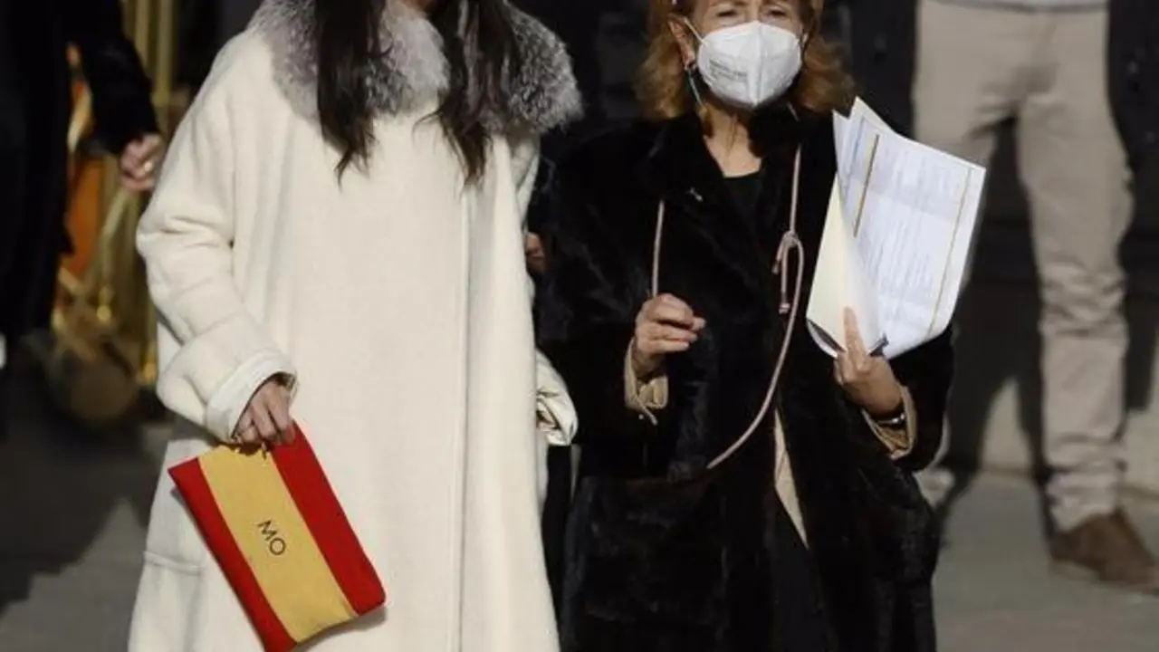 <p> La secretaria general del Grupo de Vox en el Congreso, Macarena Olonai), a su llegada al acto institucional del 6 de diciembre en Congreso </p>