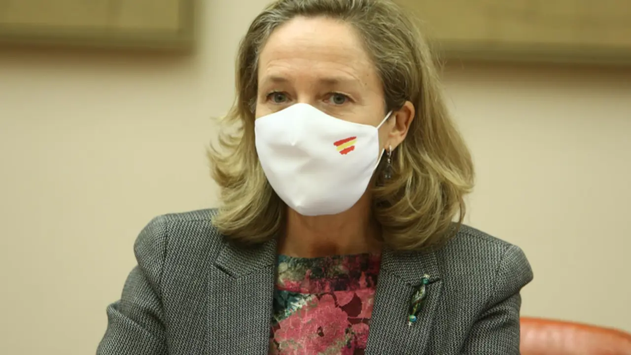 <p> La vicepresidenta Tercera del Gobierno, Nadia Calvi&ntilde;o, comparece en la comisi&oacute;n de Asuntos Econ&oacute;micos y Transformaci&oacute;n Digital del Congreso de los Diputados, a 9 de diciembre de 2020. - EUROPA PRESS/R.Rubio.POOL - Europa Press </p>