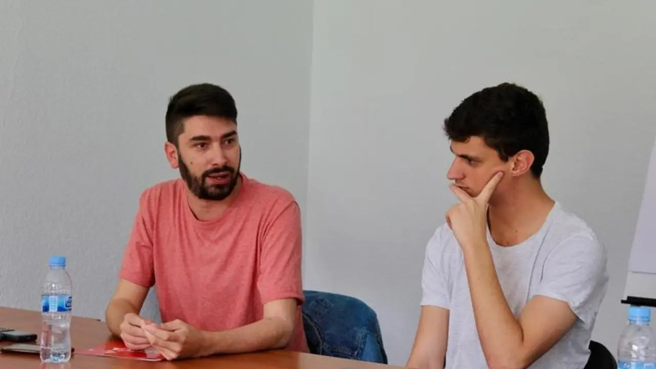 <p> Premio 'El Ojo Cr&iacute;tico' de Abraham Guerrero, ganador de Ucopo&eacute;tica 2018 </p>