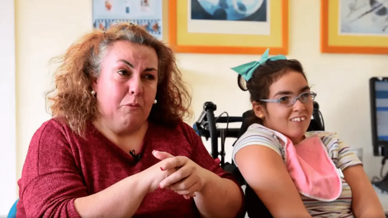 <p> Maria, una ni&ntilde;a con da&ntilde;o cerebral adquirido </p>