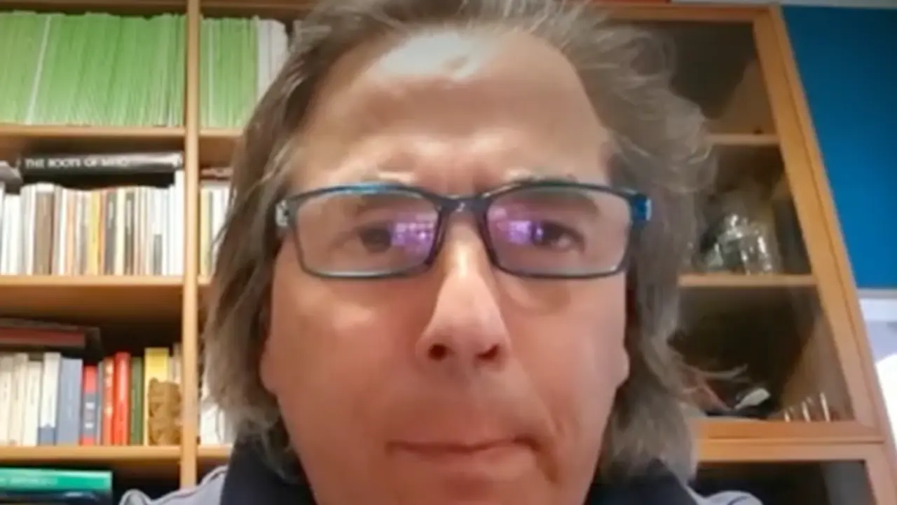 <p> Lorenzo Damiano en una entrevista </p>