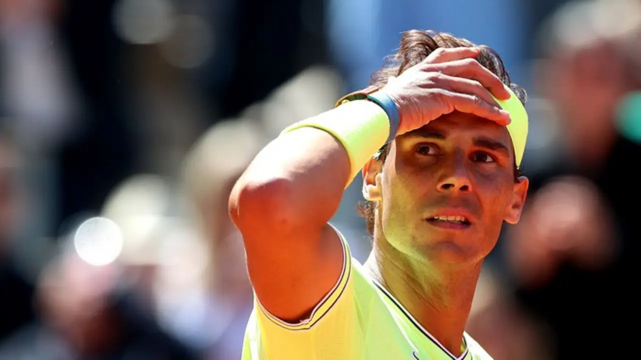 <p> Rafa Nad&aacute;l da positivo en la prueba del COvid tras abrazarse con el Rey em&eacute;rito en Abu Dhabi. Fuente: Twitter </p>