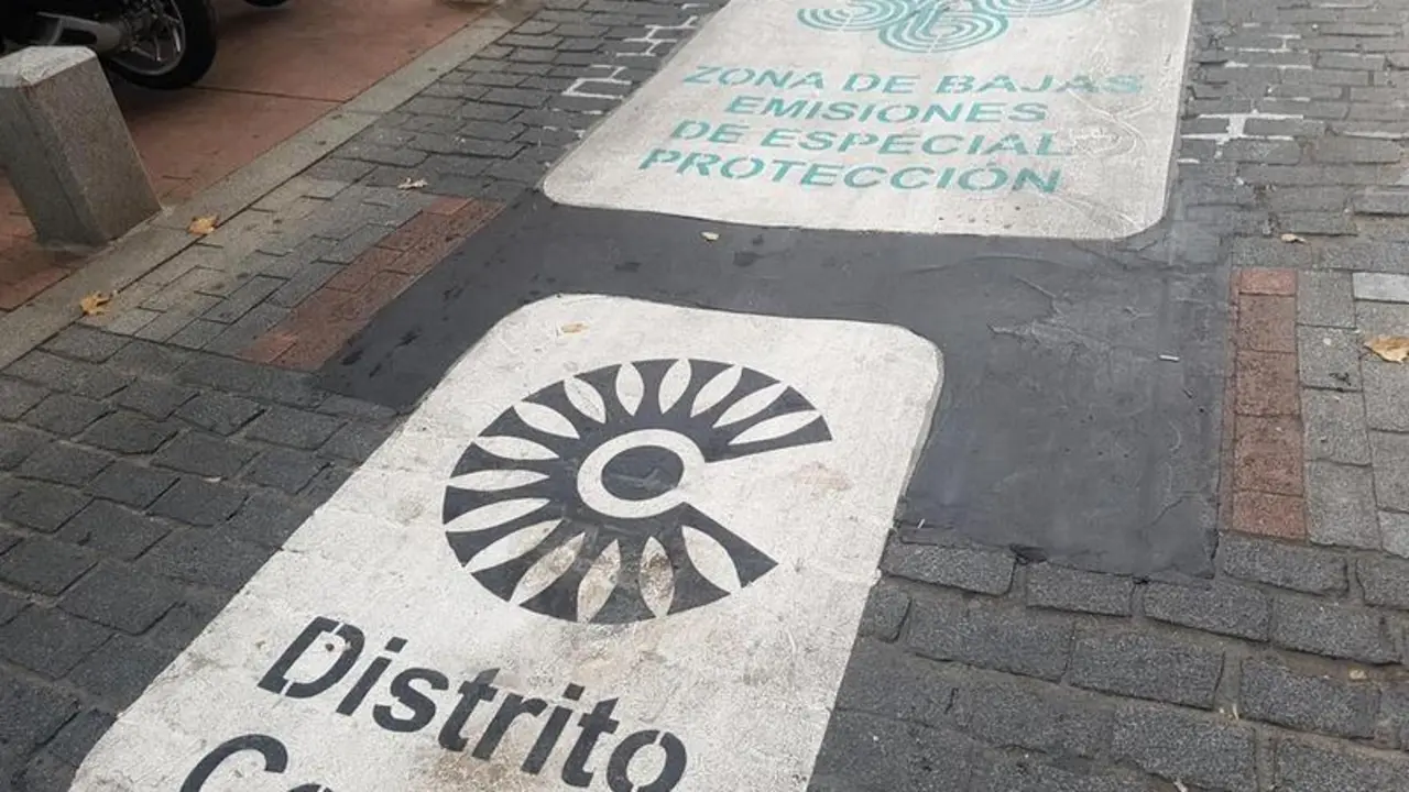 <p> TSJM rechaza adoptar las medidas cautelares contra la ordenanza de Movilidad Sostenible de Madrid que solicit&oacute; Vox </p>