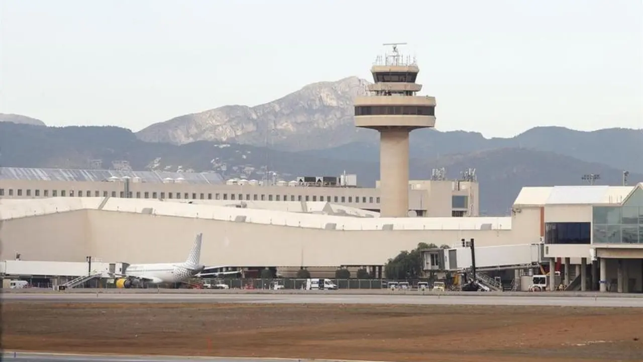 <p> Vista general del aeropuerto de Palma </p>