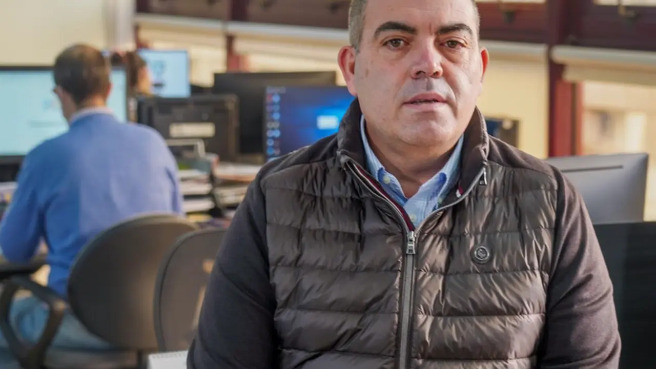 <p> El presidente de ATA y vicepresidente de la CEOE, Lorenzo Amor, antes de iniciar la entrevista con Europa Press - EDUARDO BRIONES/EUROPA PRESS </p>