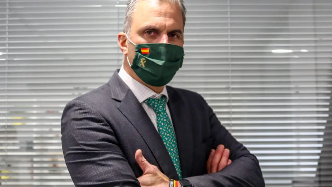 <p> El portavoz de Vox en el Ayuntamiento de Madrid, Javier Ortega Smith, posa tras una entrevista con Europa Press en la sede de la Agencia, en Madrid (Espa&ntilde;a) a 19 de octubre de 2020. - Ricardo Rubio - Europa Press </p>