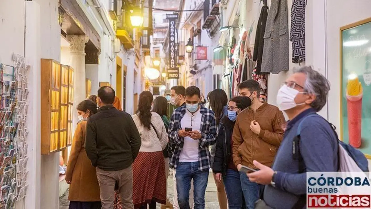 <p> Ambiente en calle C&eacute;spedes | Jos&eacute; Le&oacute;n. </p>