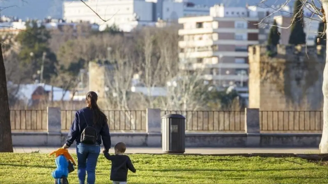 <p> Madre y su hijo. - Jos&eacute; Le&oacute;n. </p>