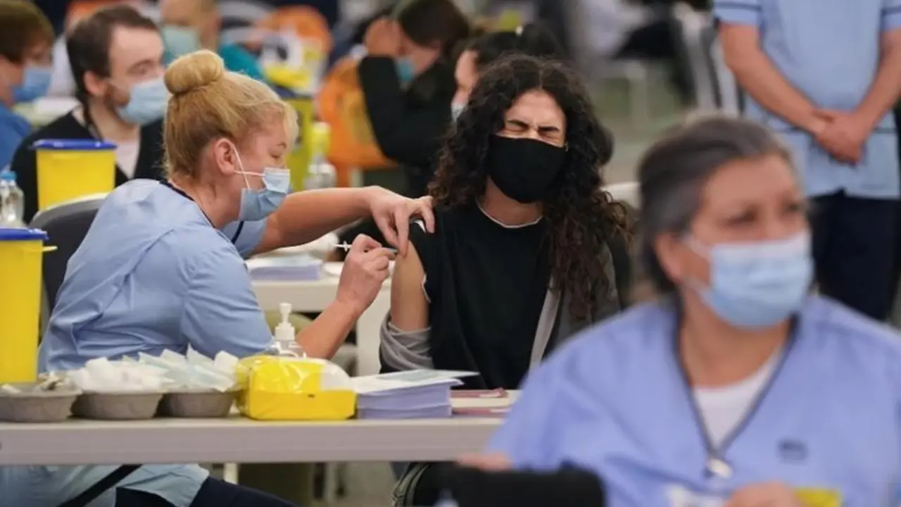 <p> Las vacunas diferentes tendr&aacute;n que demostrar su eficacia. </p>