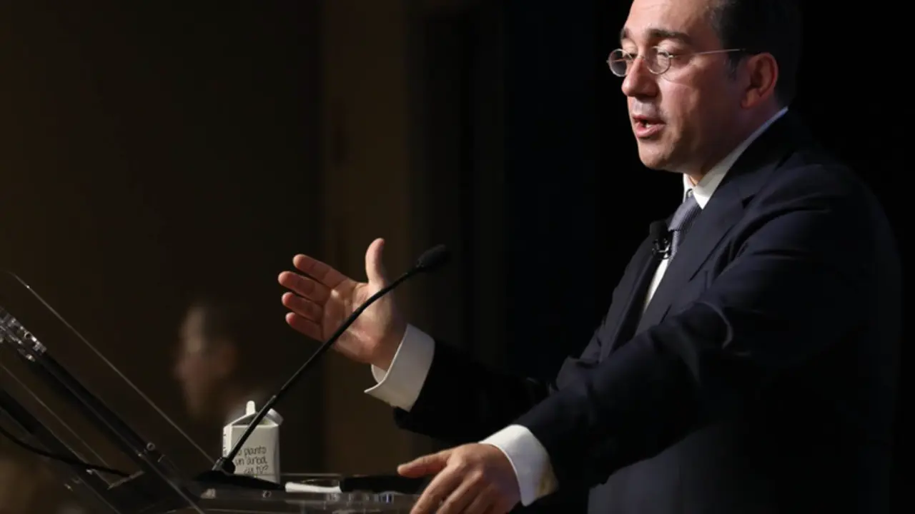 <p> El ministro de Asuntos Exteriores, Uni&oacute;n Europea y Cooperaci&oacute;n, Jos&eacute; Manuel Albares, interviene en un desayuno Informativo de Europa Press, en el Auditorio El Beatriz Madrid, a 21 de enero de 2022, en Madrid (Espa&ntilde;a). - Marta Fern&aacute;ndez Jara - Europa Press </p>