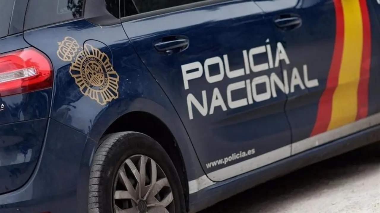 <p> Coche Polic&iacute;a Nacional. Imagen de archivo </p>