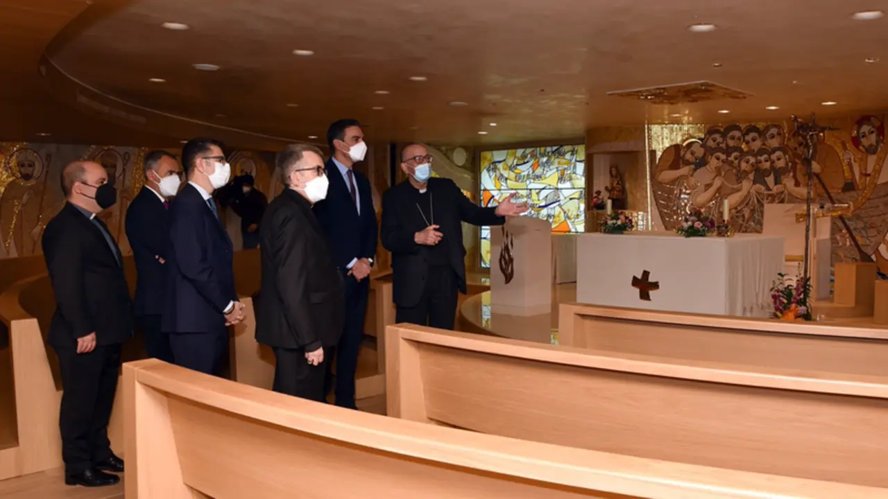 <p> S&aacute;nchez, primer presidente de la democracia que visita la sede de la Conferencia Episcopal Espa&ntilde;ola - CEE </p>