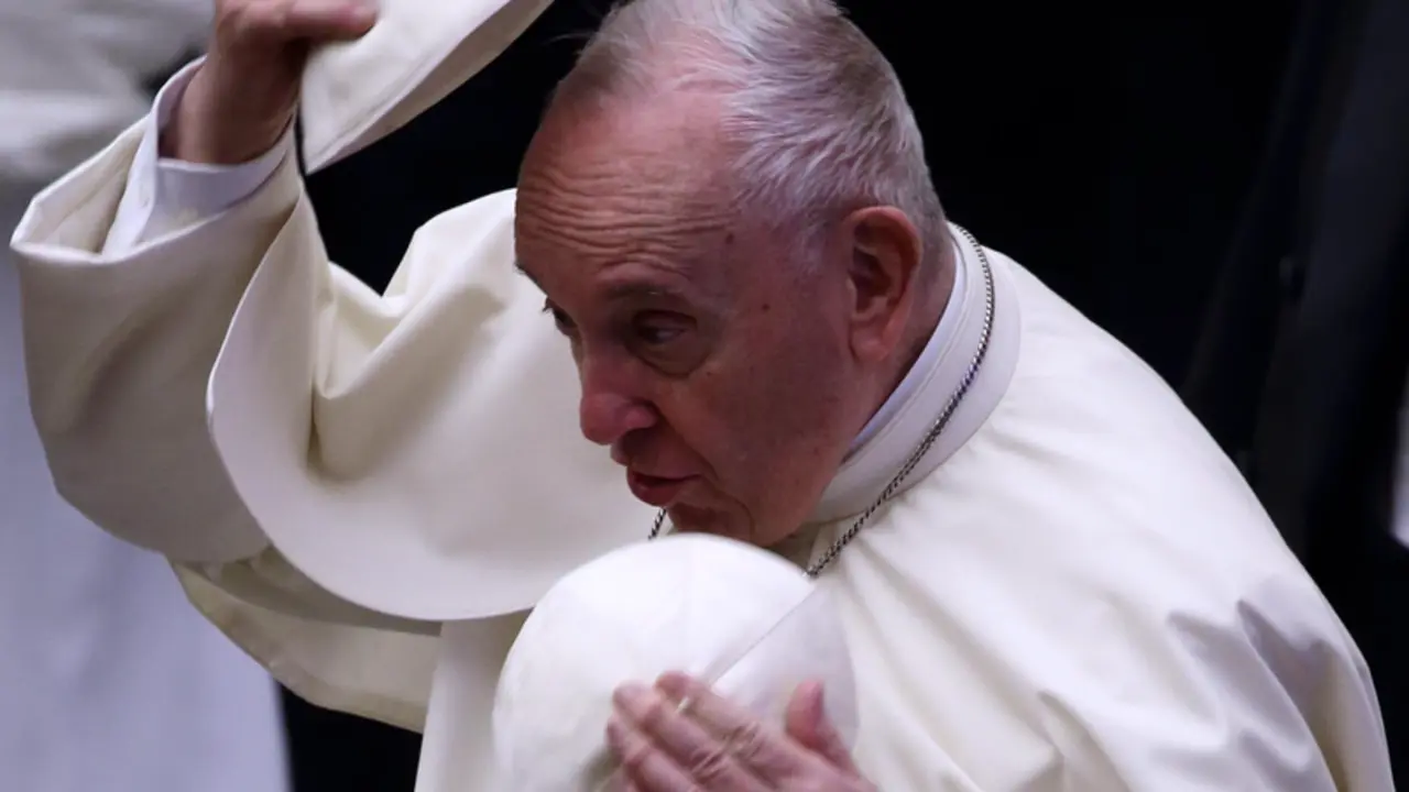 <p> El Papa pide no seguir "las modas del momento" y reclama la "unidad plena" de los cristianos </p>