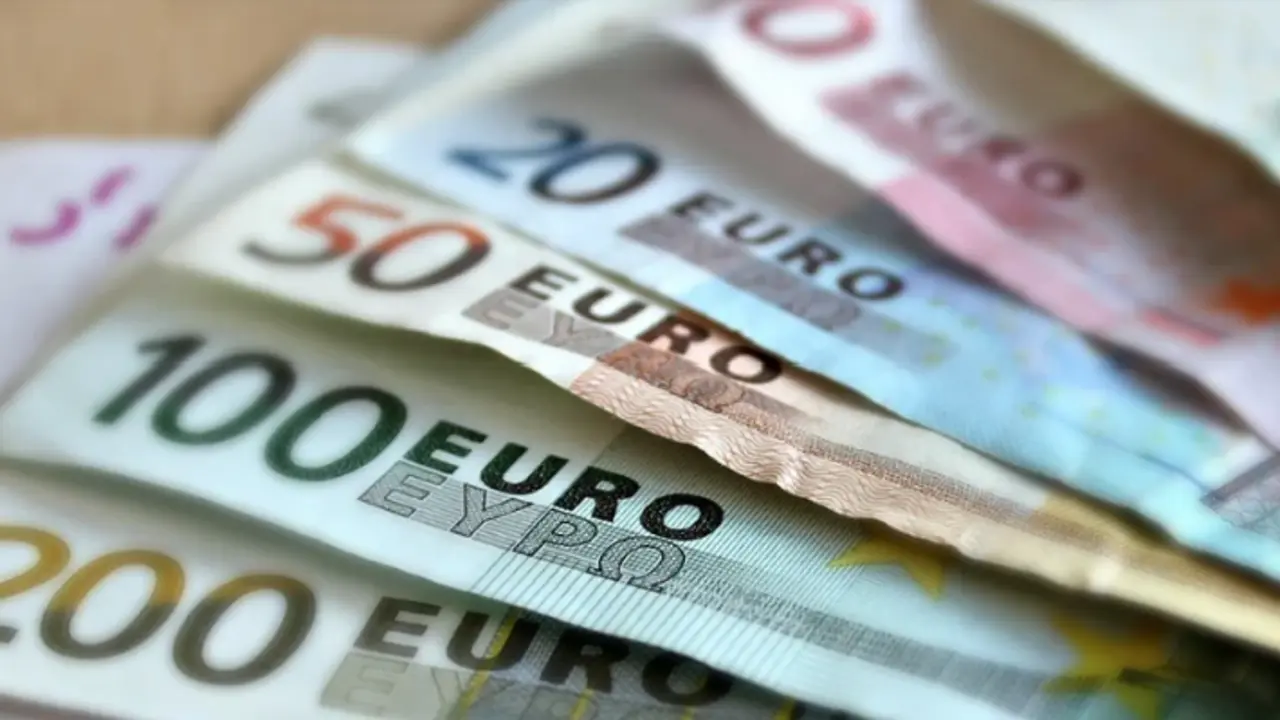 <p> Billetes de Euro de diferentes valores. Fuente: P&aacute;gina oficial de Asaja C&oacute;rdoba https://www.asaja.com </p>