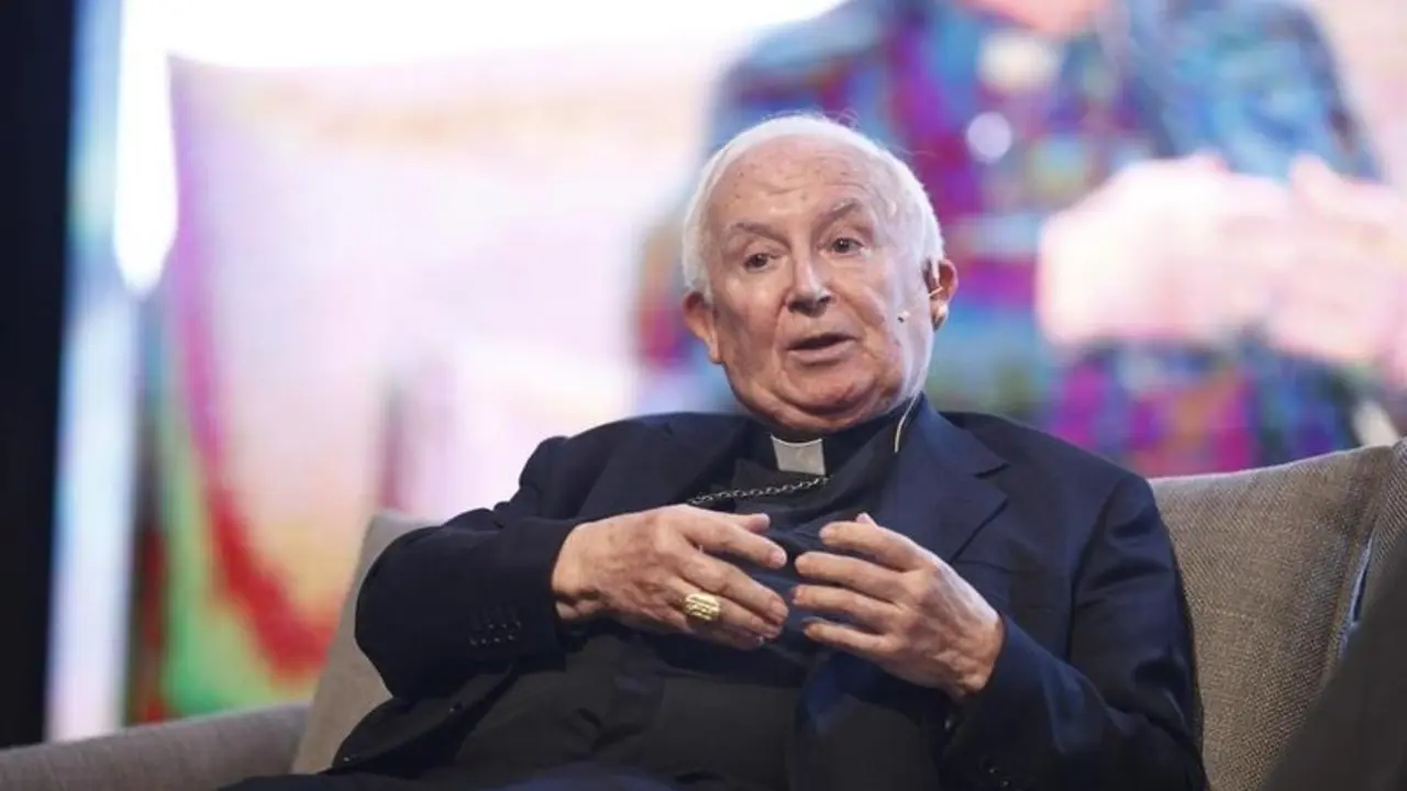<p> El cardenal arzobispo de Valencia, Antonio Ca&ntilde;izares. - Eduardo Parra - Europa Press - Archivo </p>