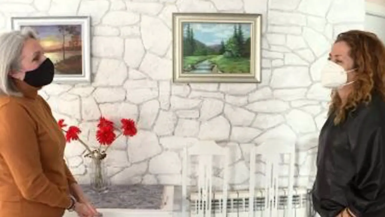 <p> Ciudadanos ucranianos residentes en Espa&ntilde;a muestran su preocupaci&oacute;n por el conflicto - EUROPA PRESS </p>