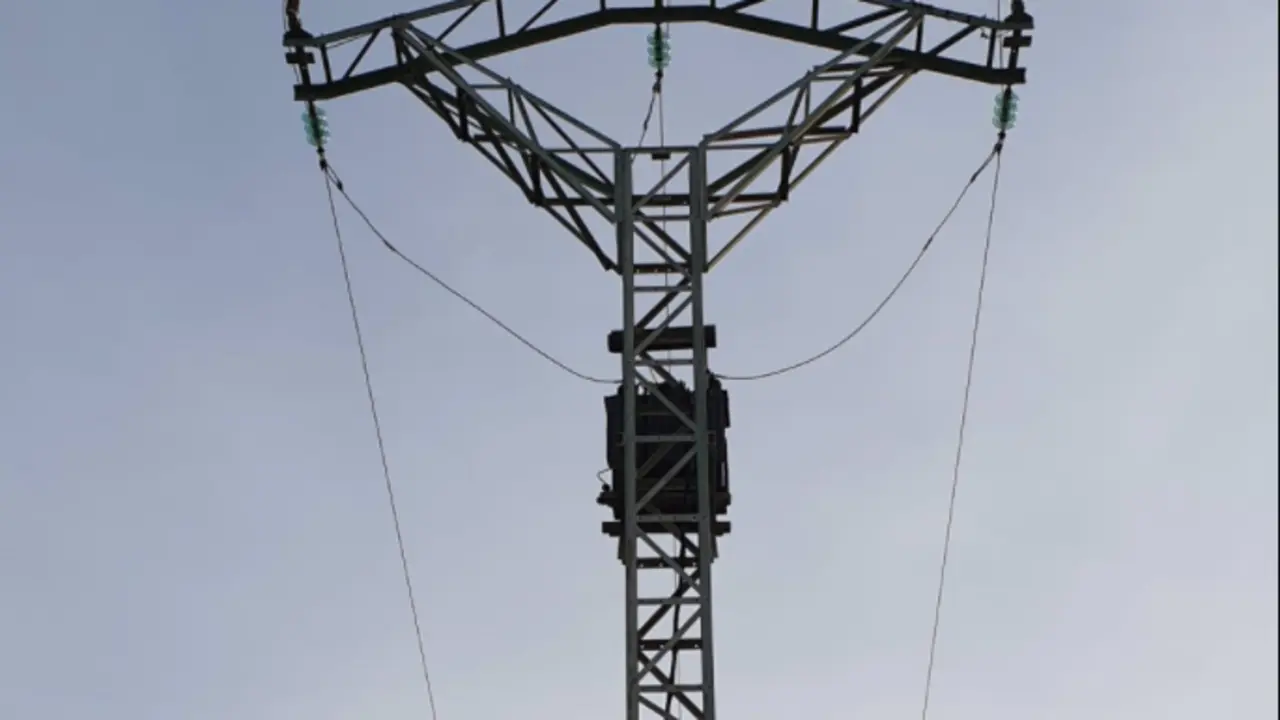 <p> Poste de electricidad - EUROPA PRESS </p>