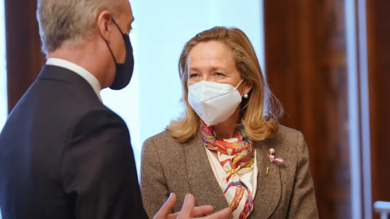 <p> La vicepresidenta primera del Gobierno y ministra de Asuntos Econ&oacute;micos y Transformaci&oacute;n Digital, Nadia Calvi&ntilde;o, se re&uacute;ne con el lehendakari, I&ntilde;igo Urkullu, en Ajuria Enea, a 4 de febrero de 2022, en Vitoria-Gasteiz, &Aacute;lava - I&ntilde;aki Berasaluce - Europa Press </p>