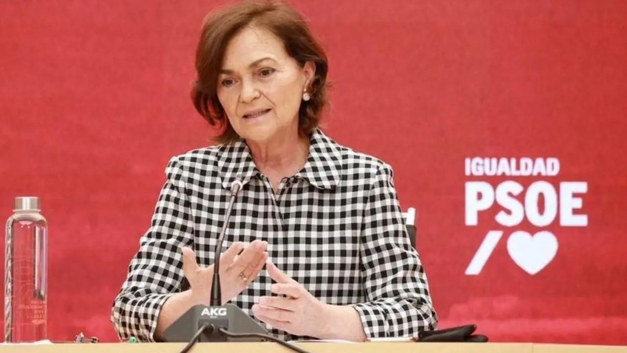 <p> Carmen Calvo, vicepresidenta primera, ministra de Presidencia, Rel. con las Cortes y Memoria Democr&aacute;tica. // Twitter </p>