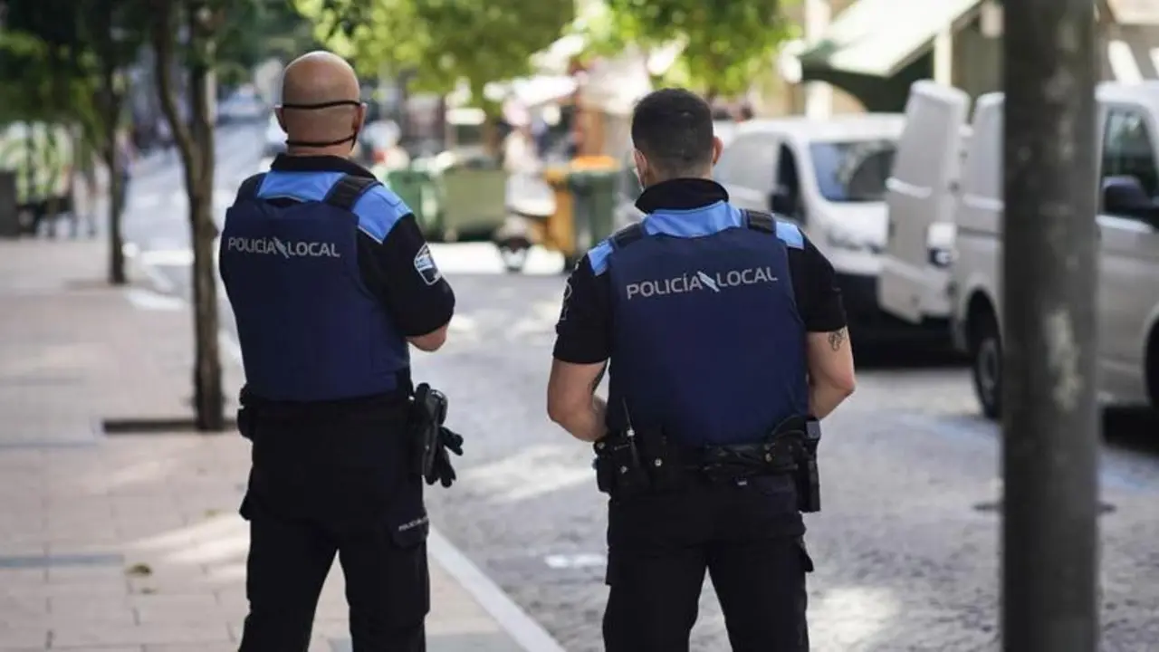 <p> Polic&iacute;a Local de Ourense </p>