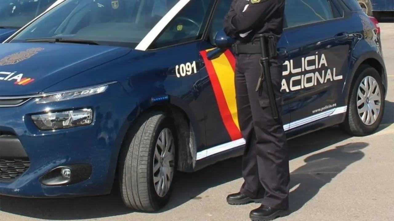 <p> Polic&iacute;a Nacional. </p>