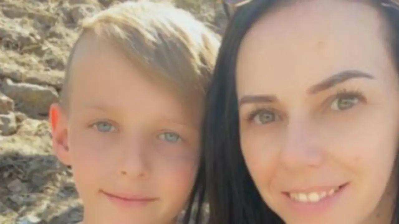 <p> La madre de Drayke Hardman cuenta que se suicid&oacute; cuando llevaba un a&ntilde;o siendo v&iacute;ctima de bullying </p>