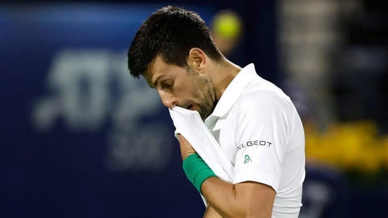 <p> Djokovic tras su derrota en Dub&aacute;i </p>