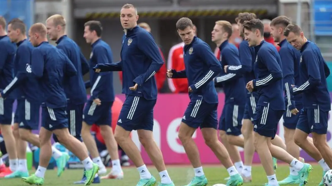 <p> Jugadores de la selecci&oacute;n rusa de f&uacute;tbol </p>