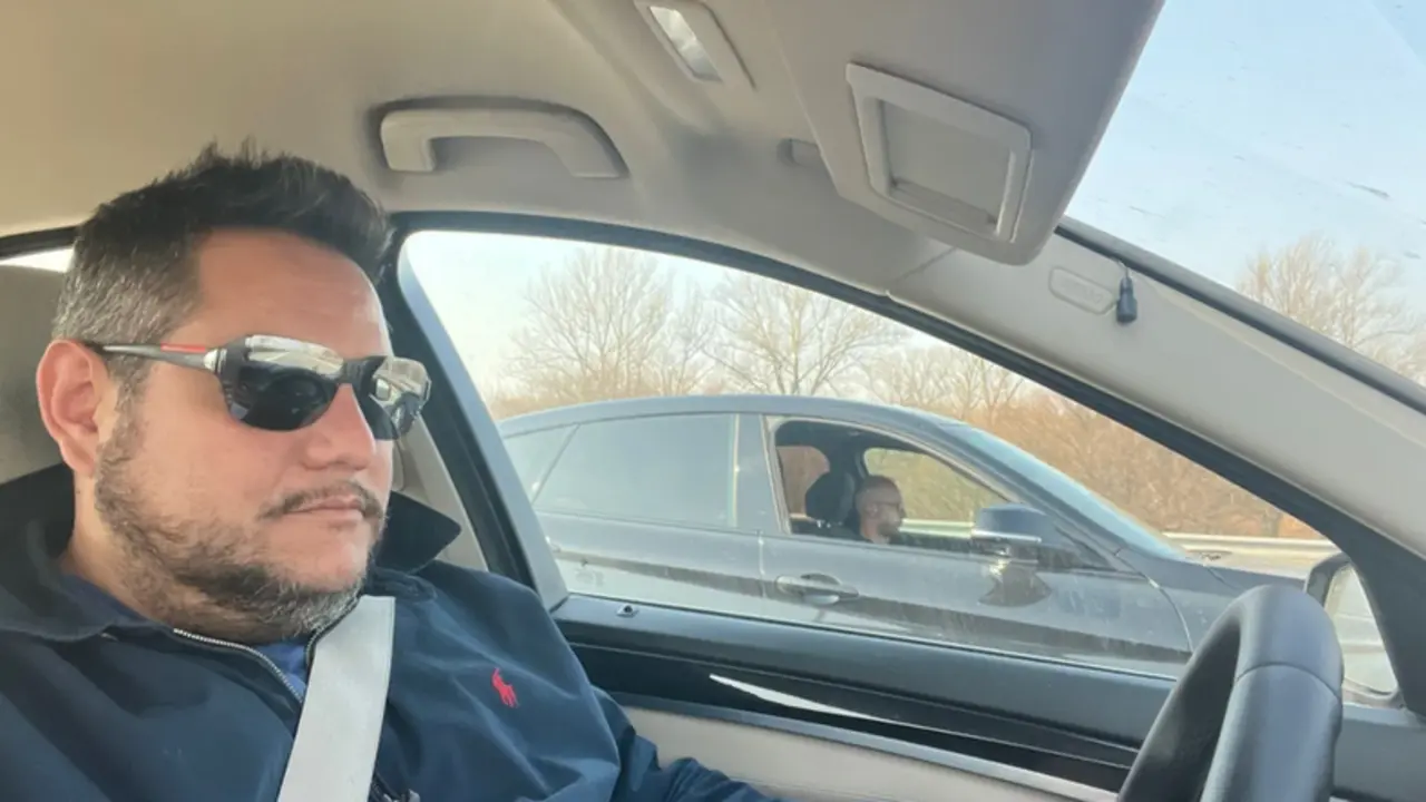 <p> Dos lucenses conducen hasta Polonia para traer refugiados de la guerra en Ucrania. - Antena 3 Galicia. </p>