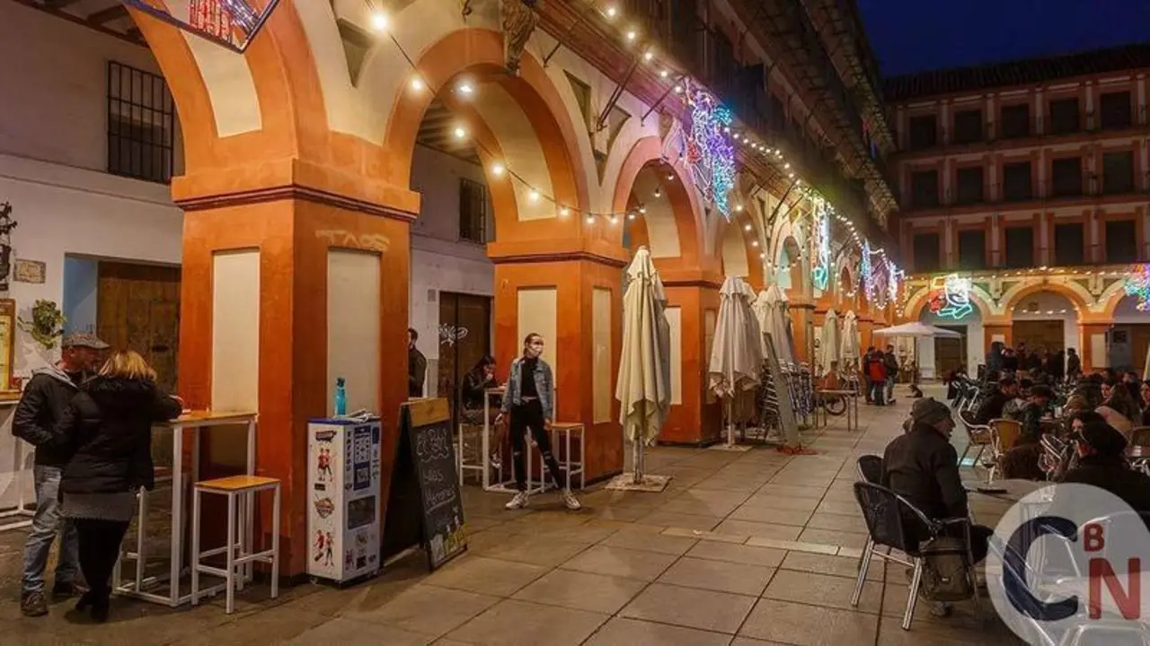 <p> Ambiente en Plaza de la Corredera. | Jos&eacute; Le&oacute;n </p>