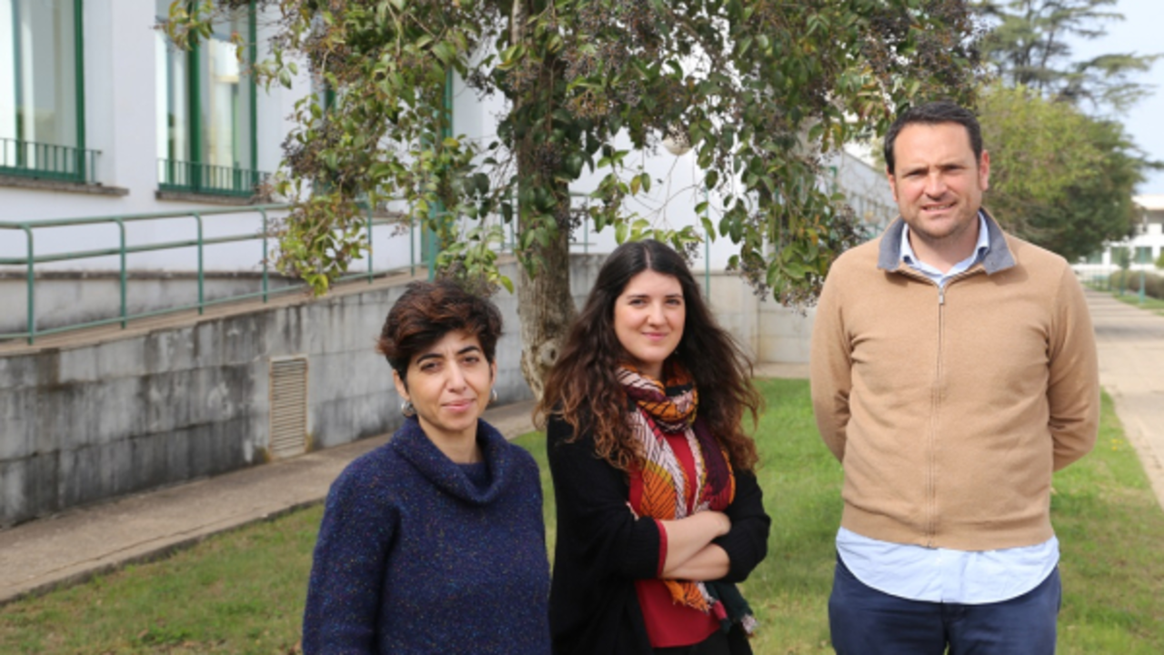 <p> El equipo de investigaci&oacute;n de la Universidad de C&oacute;rdoba, de izquierda a derecha: Concepci&oacute;n Mu&ntilde;oz, Anabel Exp&oacute;sito y Feliciano Priego. Fuente: Universidad de C&oacute;rdoba </p>