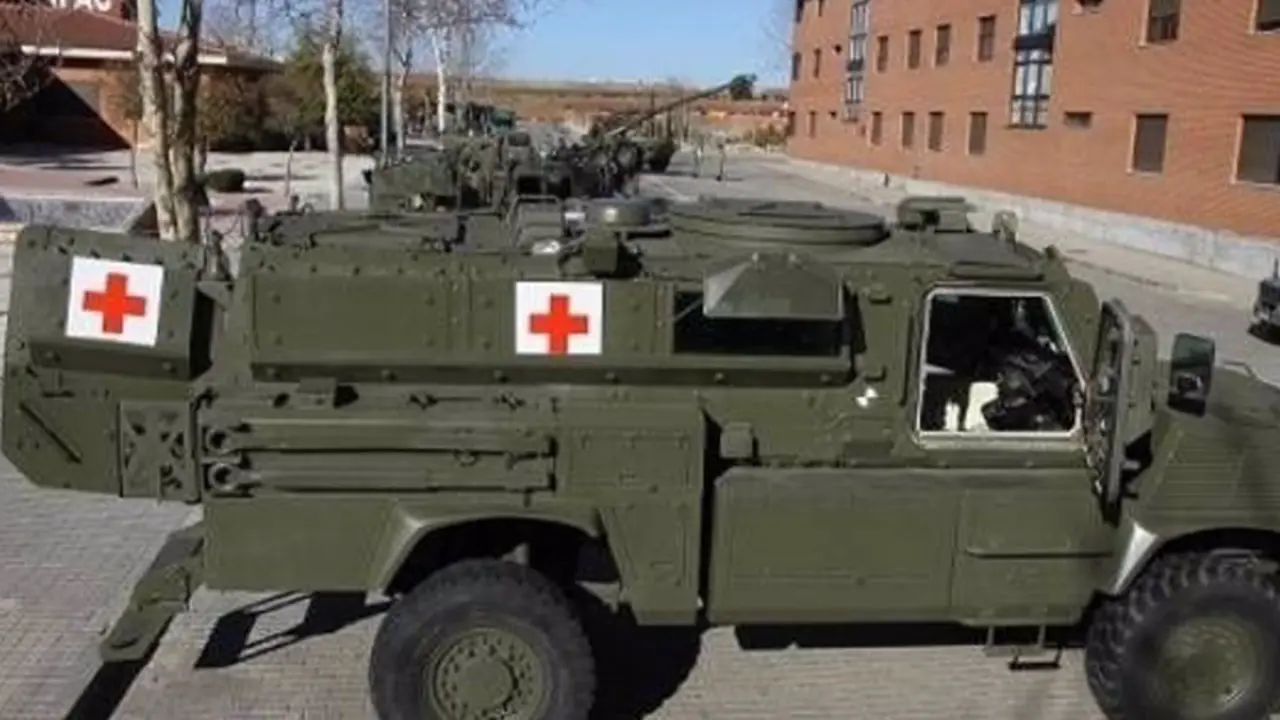 <p> Ambulancia blindada del Ej&eacute;rcito de Tierra - MINISTERIO DE DEFENSA </p>