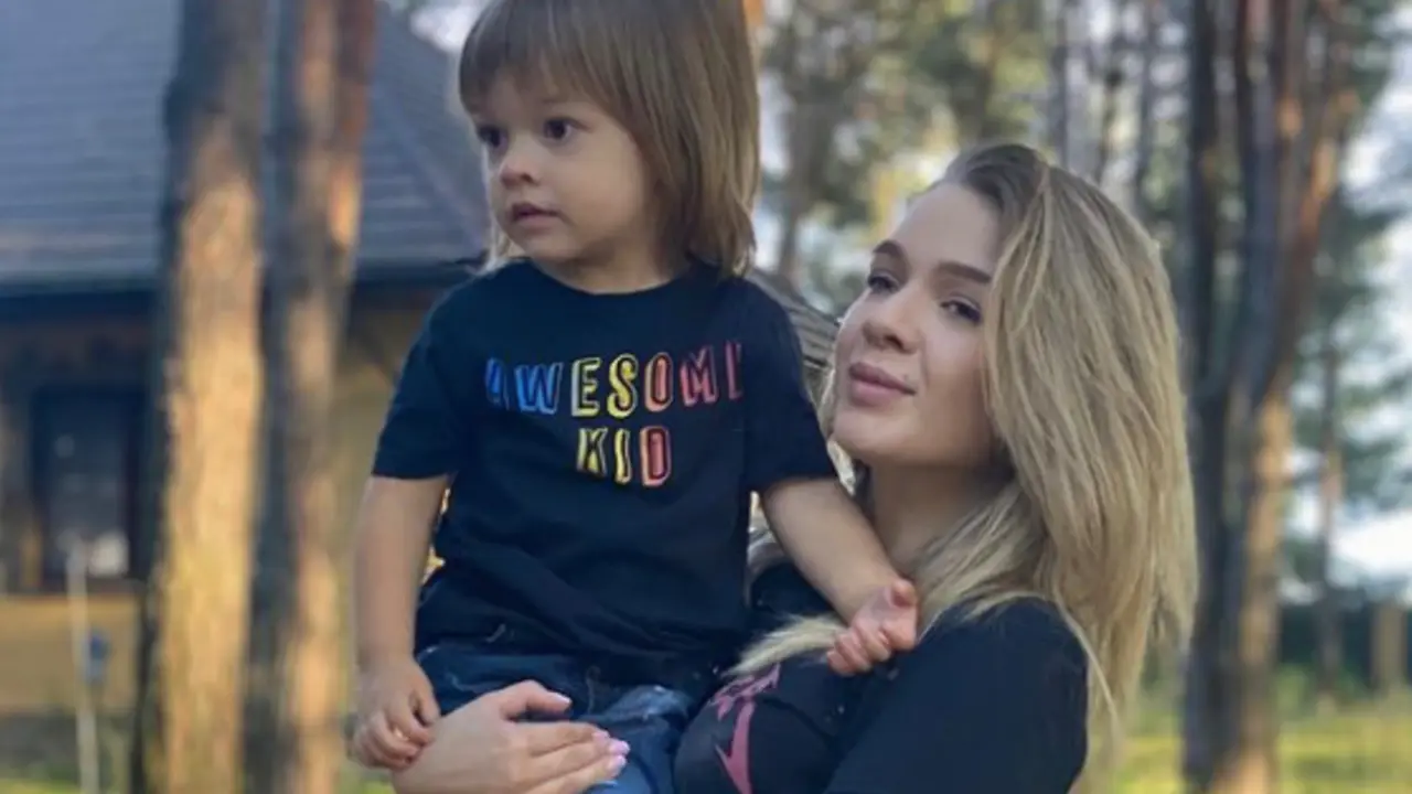 <p> Sasha y su madre. Foto v&iacute;a: Instagram </p>