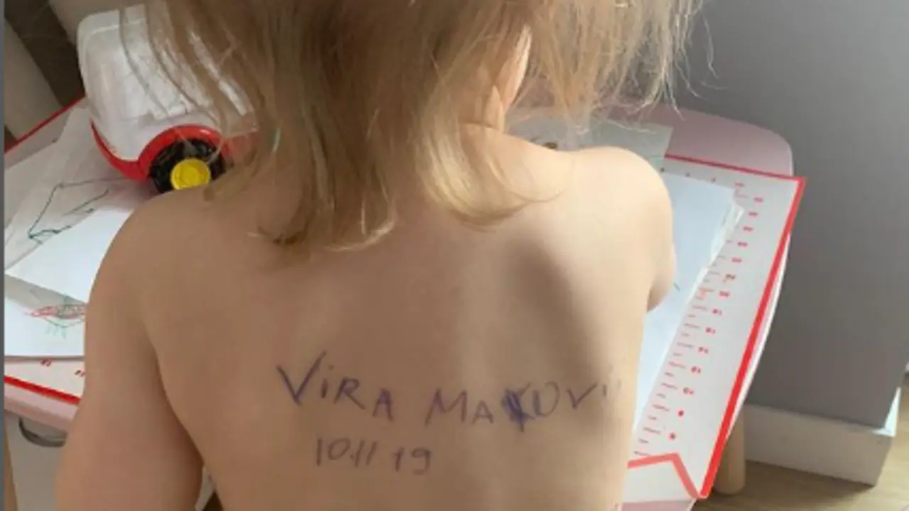 <p> Espalda de Vira | @aleksandra.mako </p>