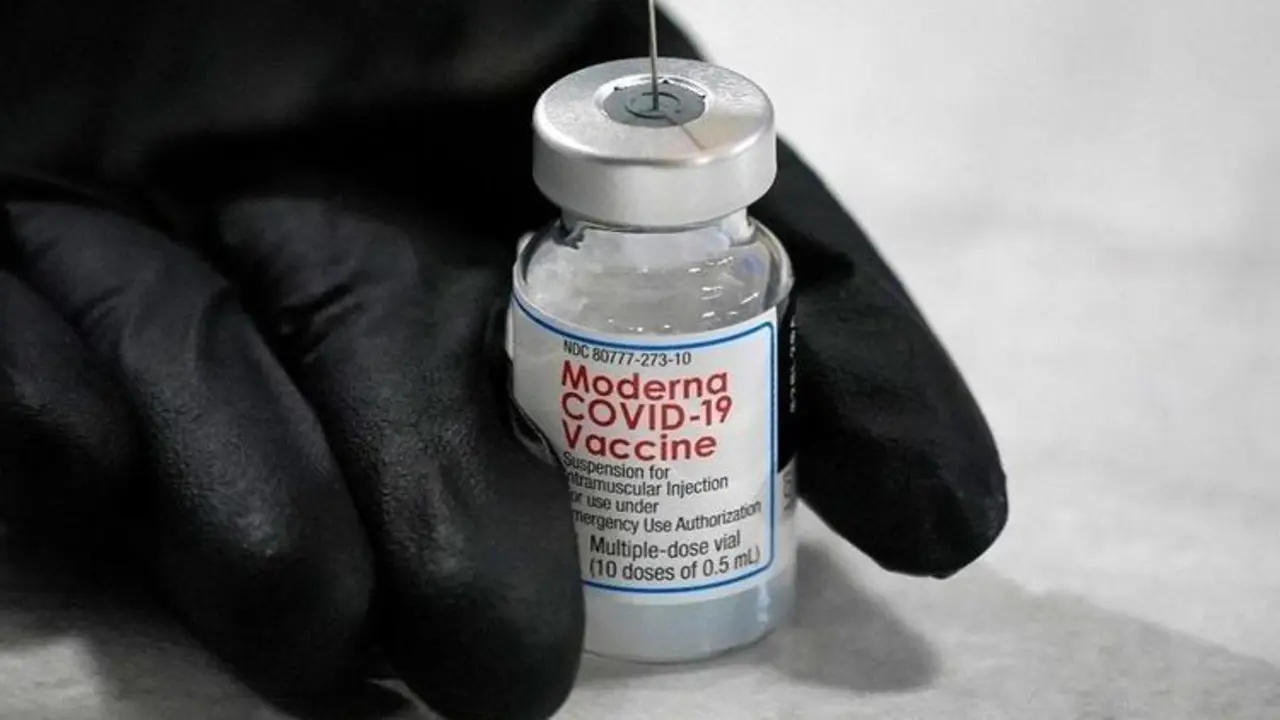 <p> Dosis de la vacuna de Moderna. Twitter </p>